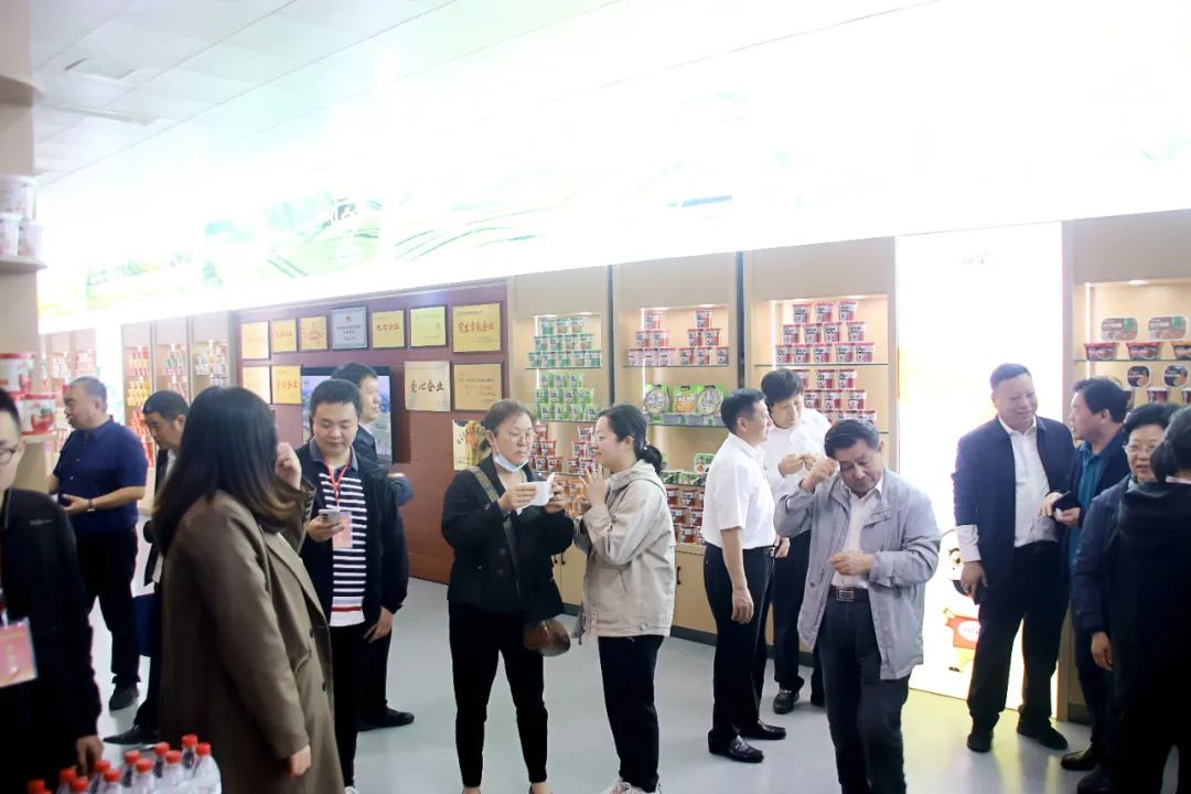 ������ί������**ݰ�ٻʼ�royal1688 - ��������ָ������